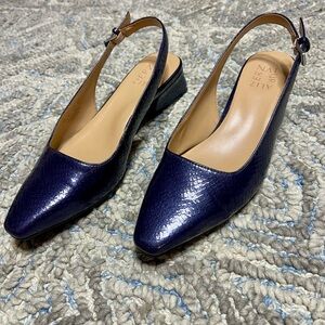 Naturalizer Navy Textured Slingback Pointed-Toe Flats